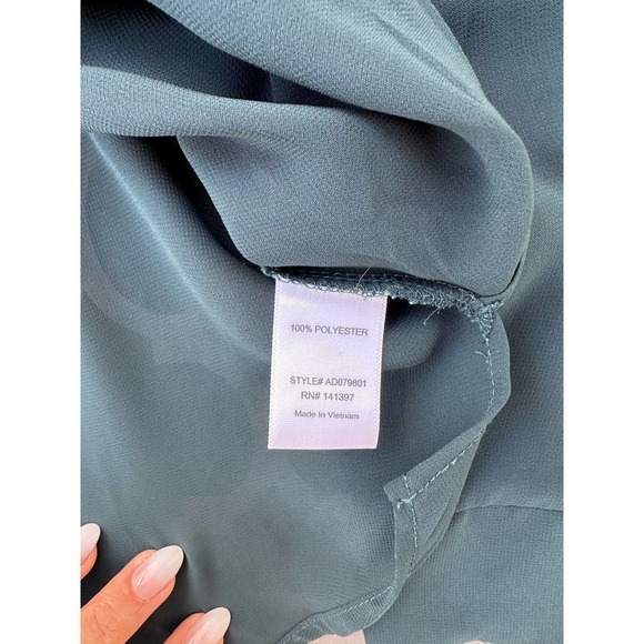 ASTR Sheer‎ Green Long Sleeve Top Size XS Pocket Button V Neck See Through pop - Picture 4 of 8